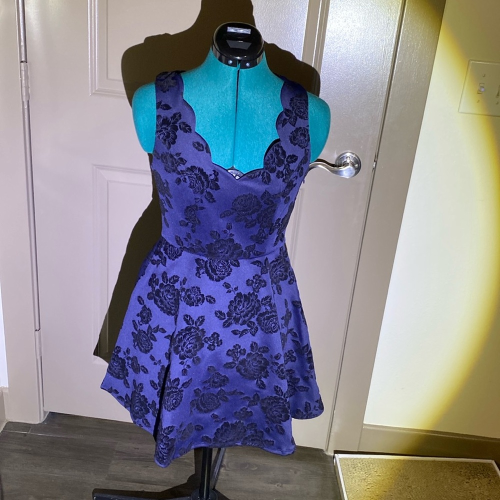 Trixxi blue and black floral lace sleeveless sheer back dress